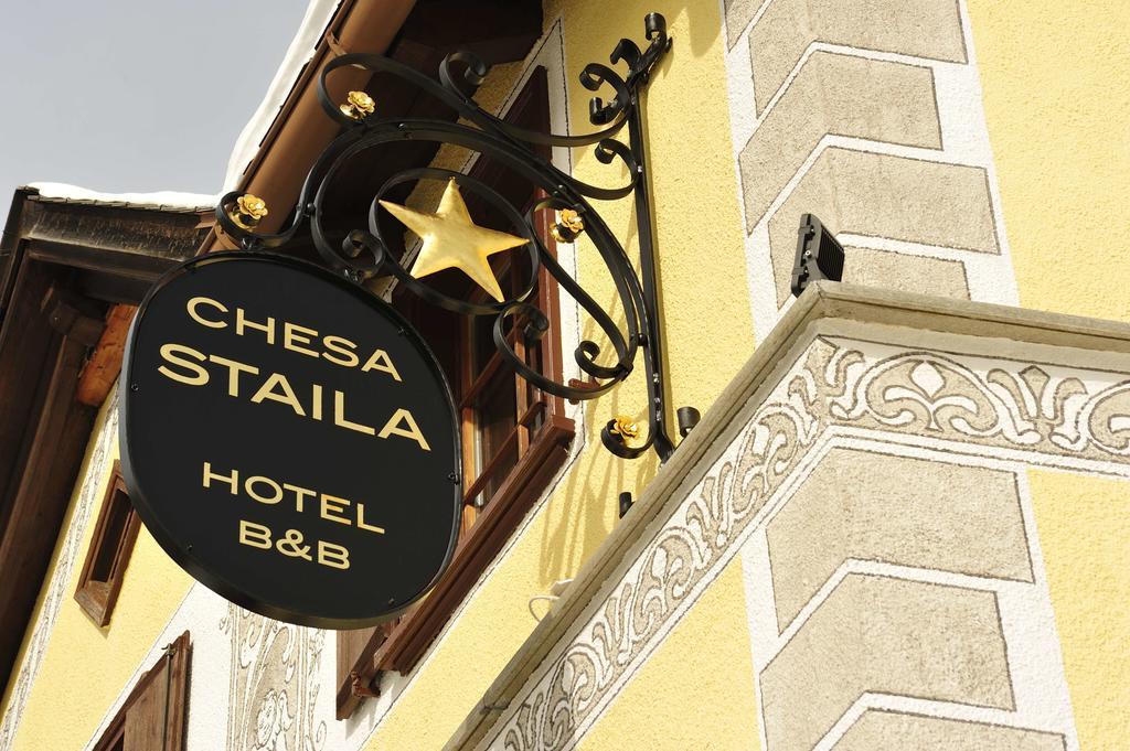 Hotel Chesa Staila La Punt-Chamues-ch Exterior foto